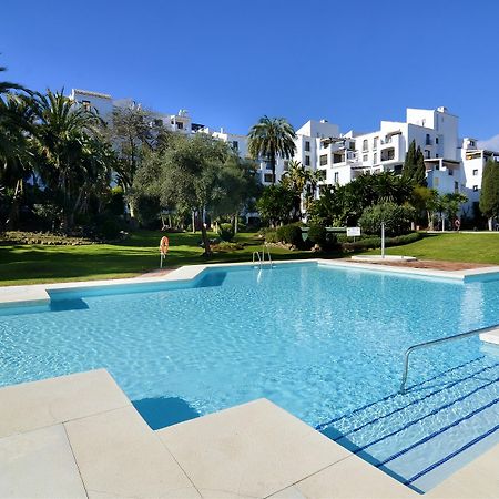 Club Jardines Del Puerto Apartment Marbella Exterior photo