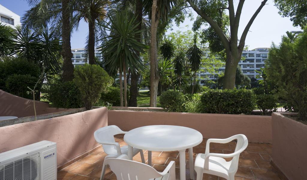 Club Jardines Del Puerto Apartment Marbella Exterior photo