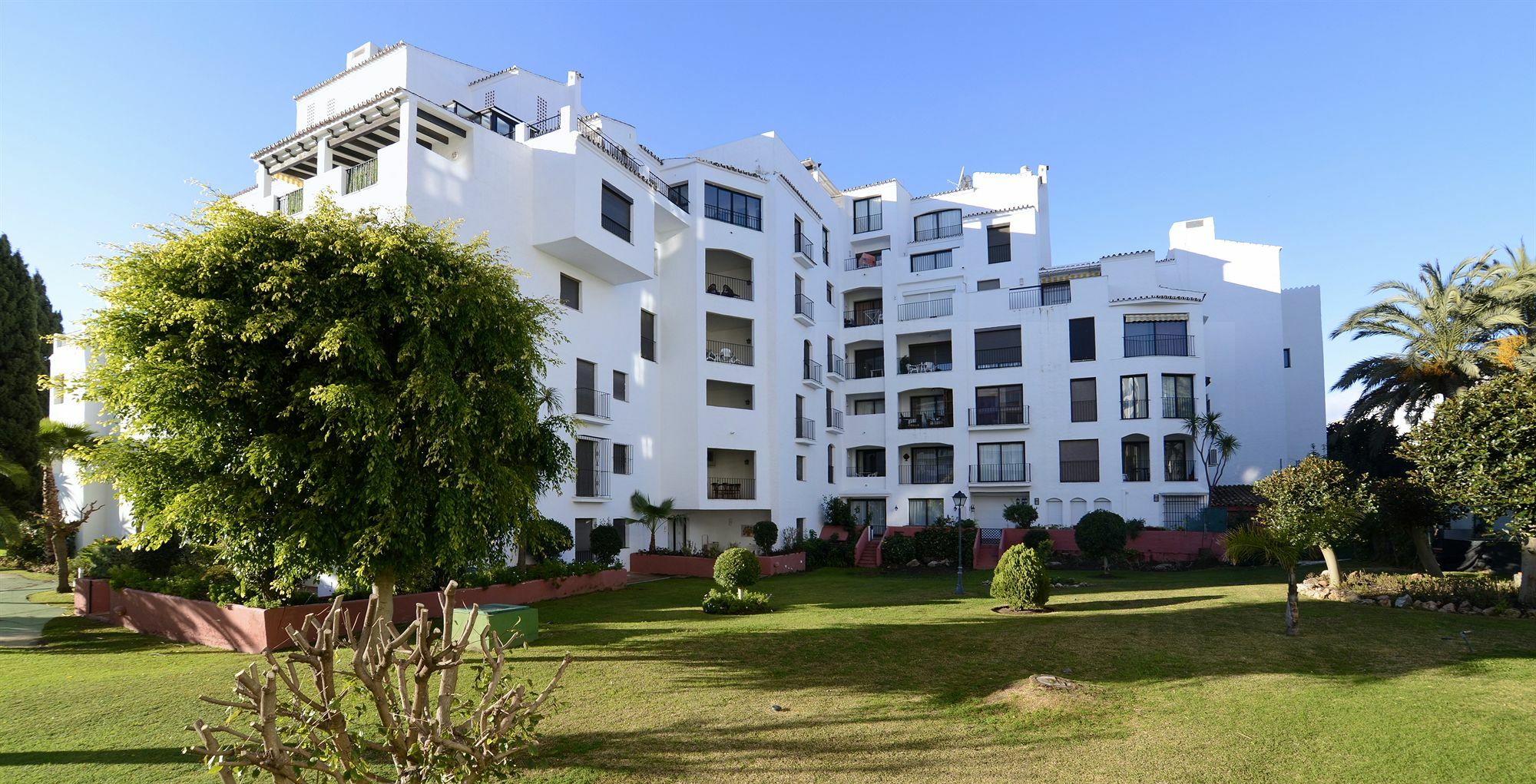 Club Jardines Del Puerto Apartment Marbella Exterior photo