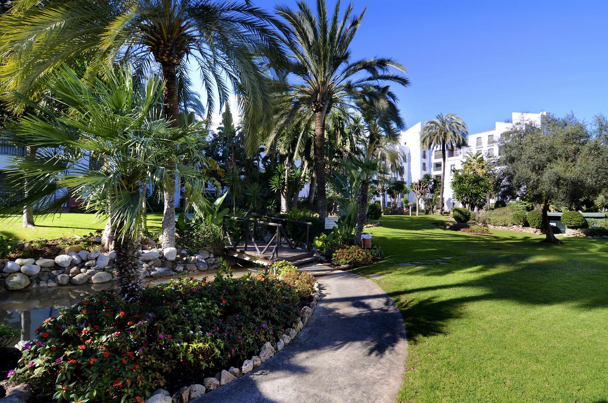 Club Jardines Del Puerto Apartment Marbella Exterior photo